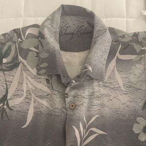 Tommy Bahama Men's Shirt in Gray and Cream Floral